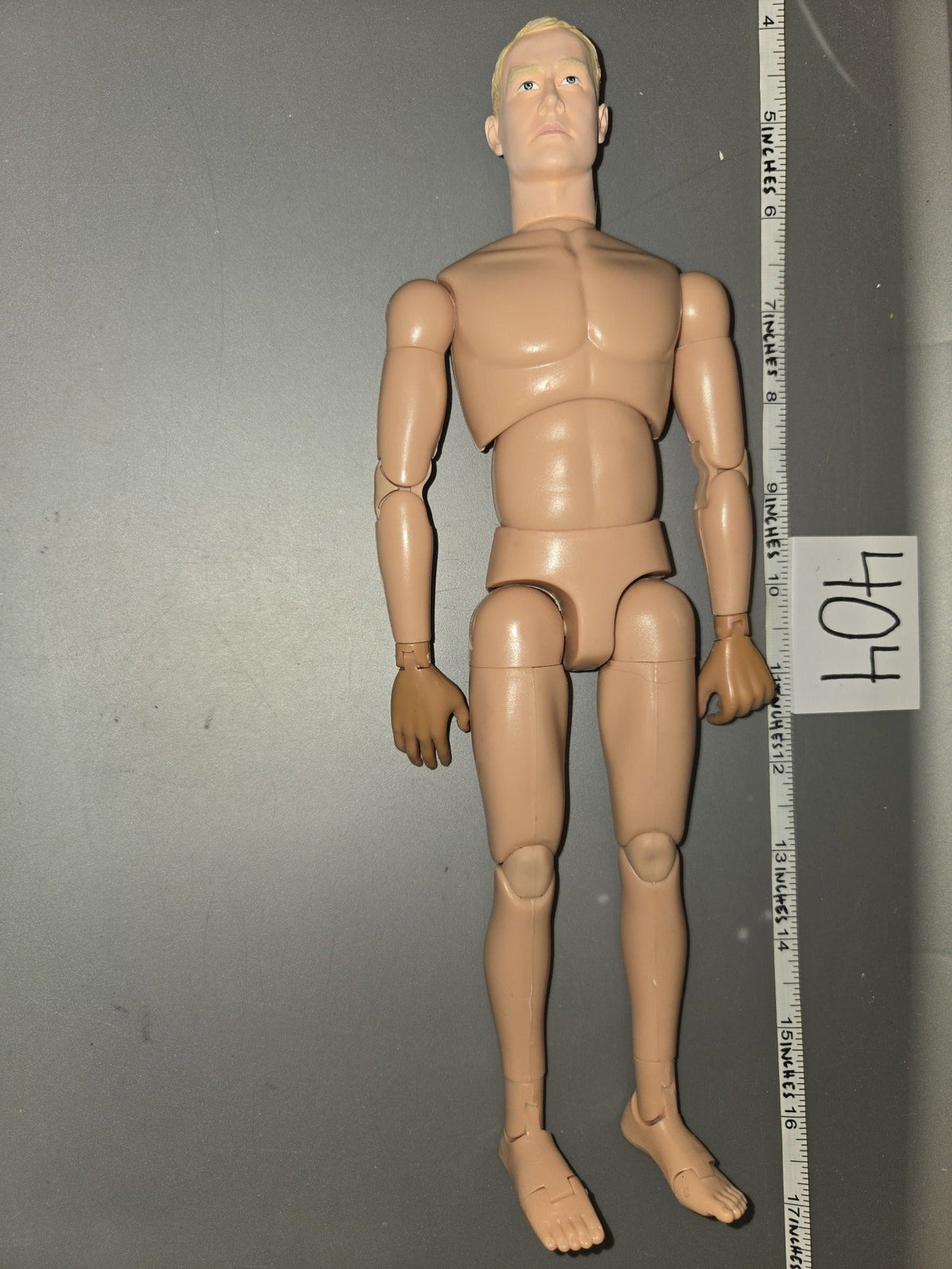 1/6 Scale Nude Male Action Figure Body with Blonde Head Sculpt - Dragon