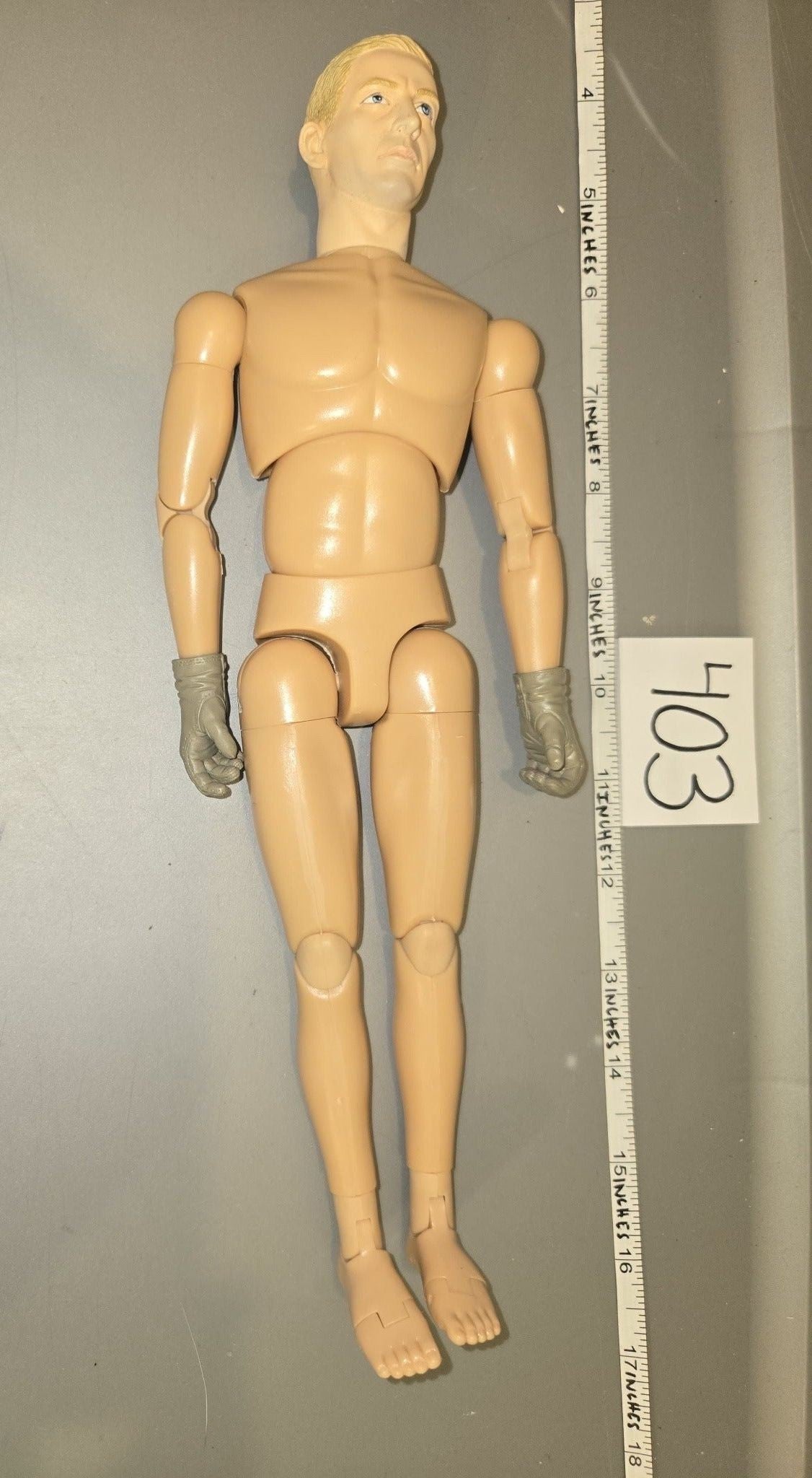 1/6 Scale Nude Male Action Figure Body with Gloved Hands - Dragon