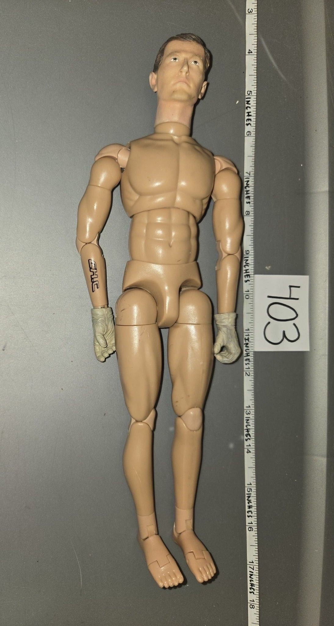 1/6 Scale Nude Male Action Figure Body with Gloved Hands - Dragon