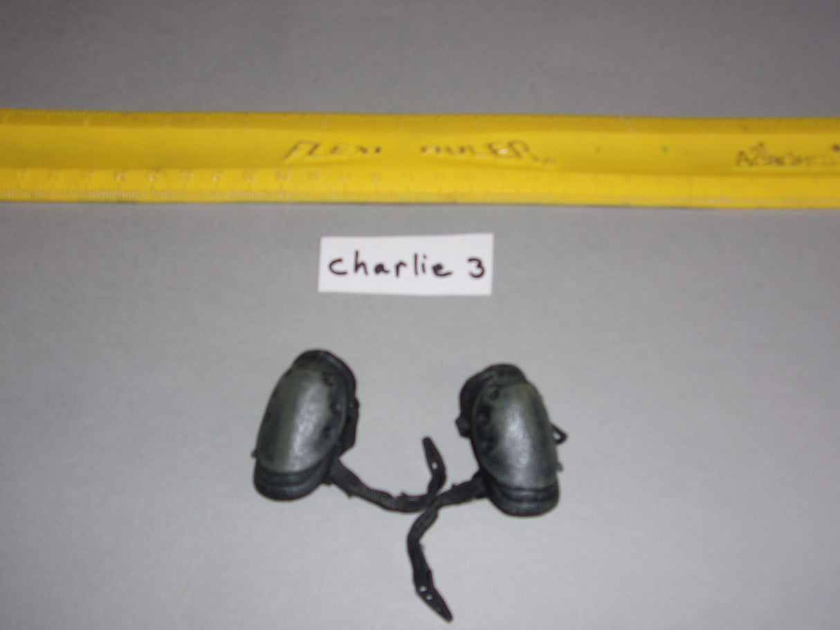 1:6 Scale Modern Era Knee Pads 101657