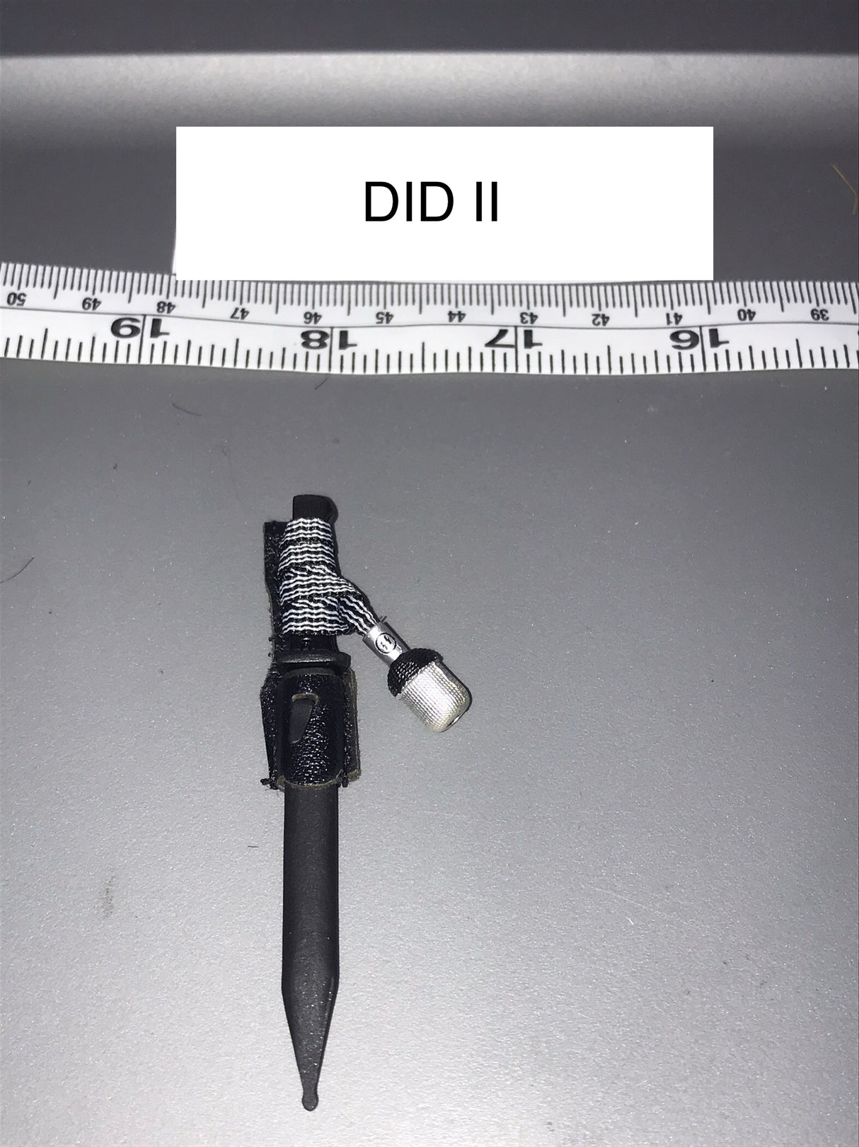 1/6 Scale WWII German Bayonet - Metal / Leather Frog 111538