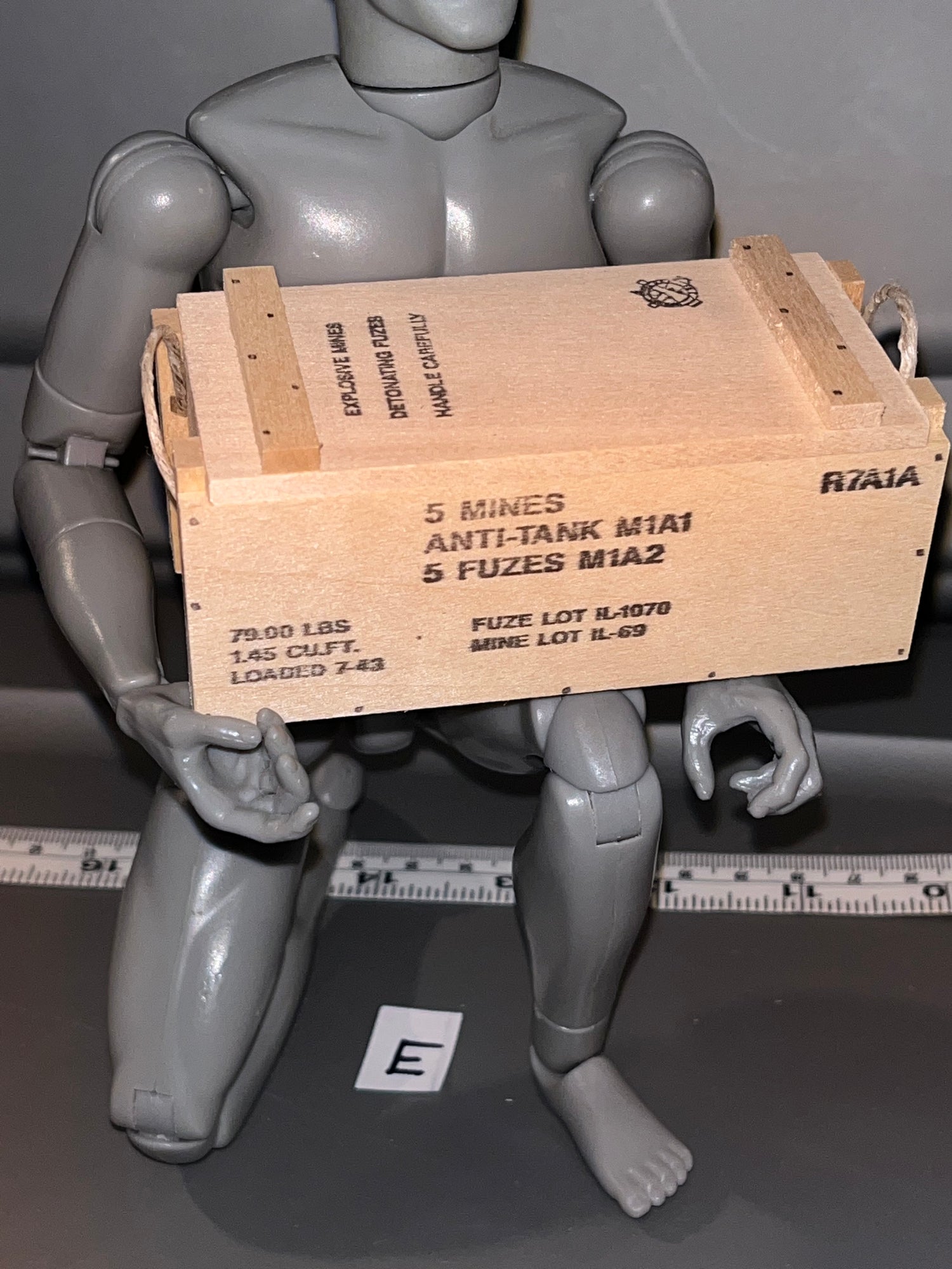 1/6 Scale WWII US Antitank Mine Ammunition Crate 108826