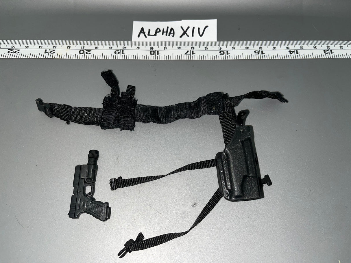 1/6 Scale Modern Pistol and Holster 109241