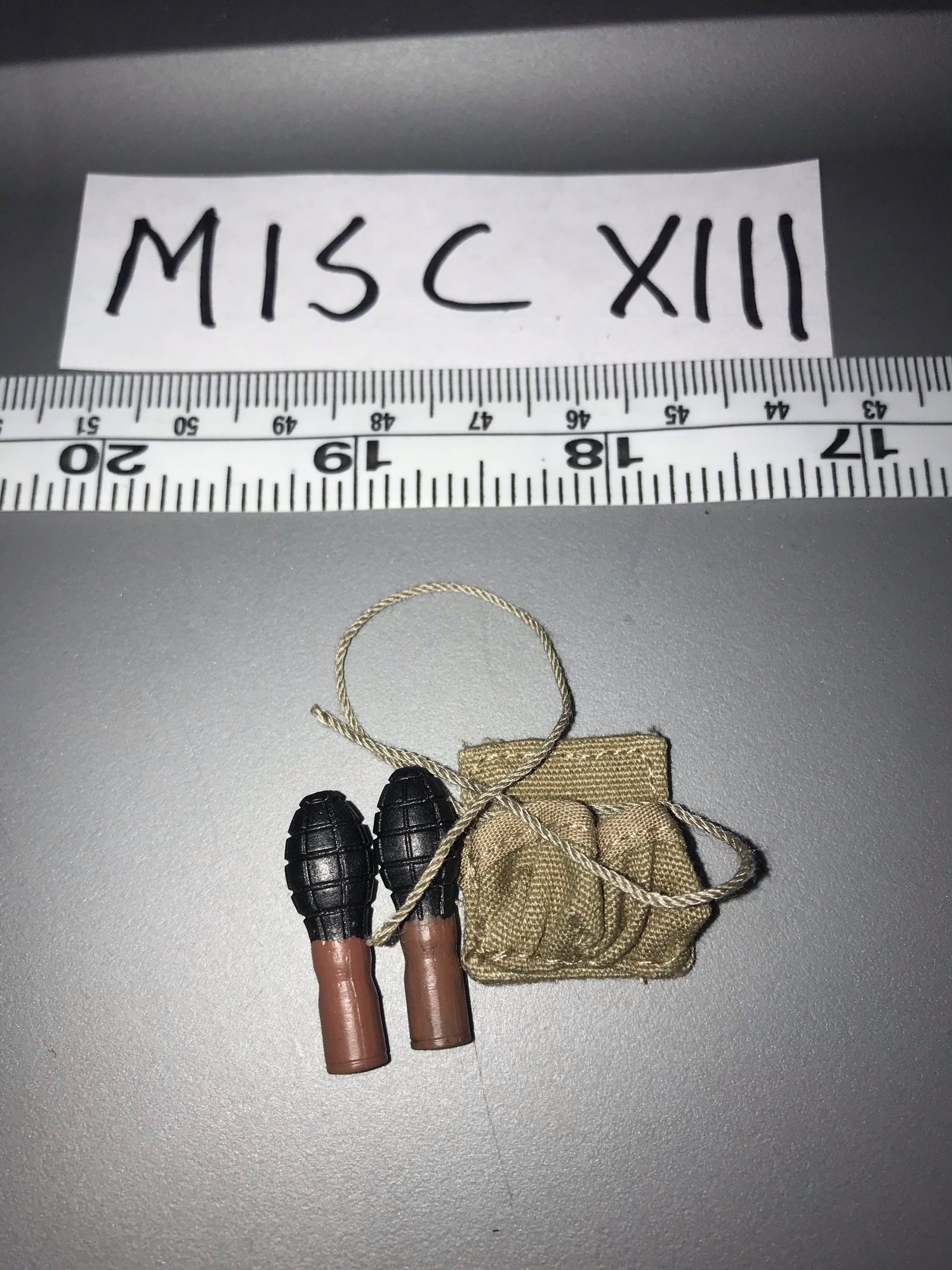 1/6 Scale Vietnam Viet Cong Grenades 111317