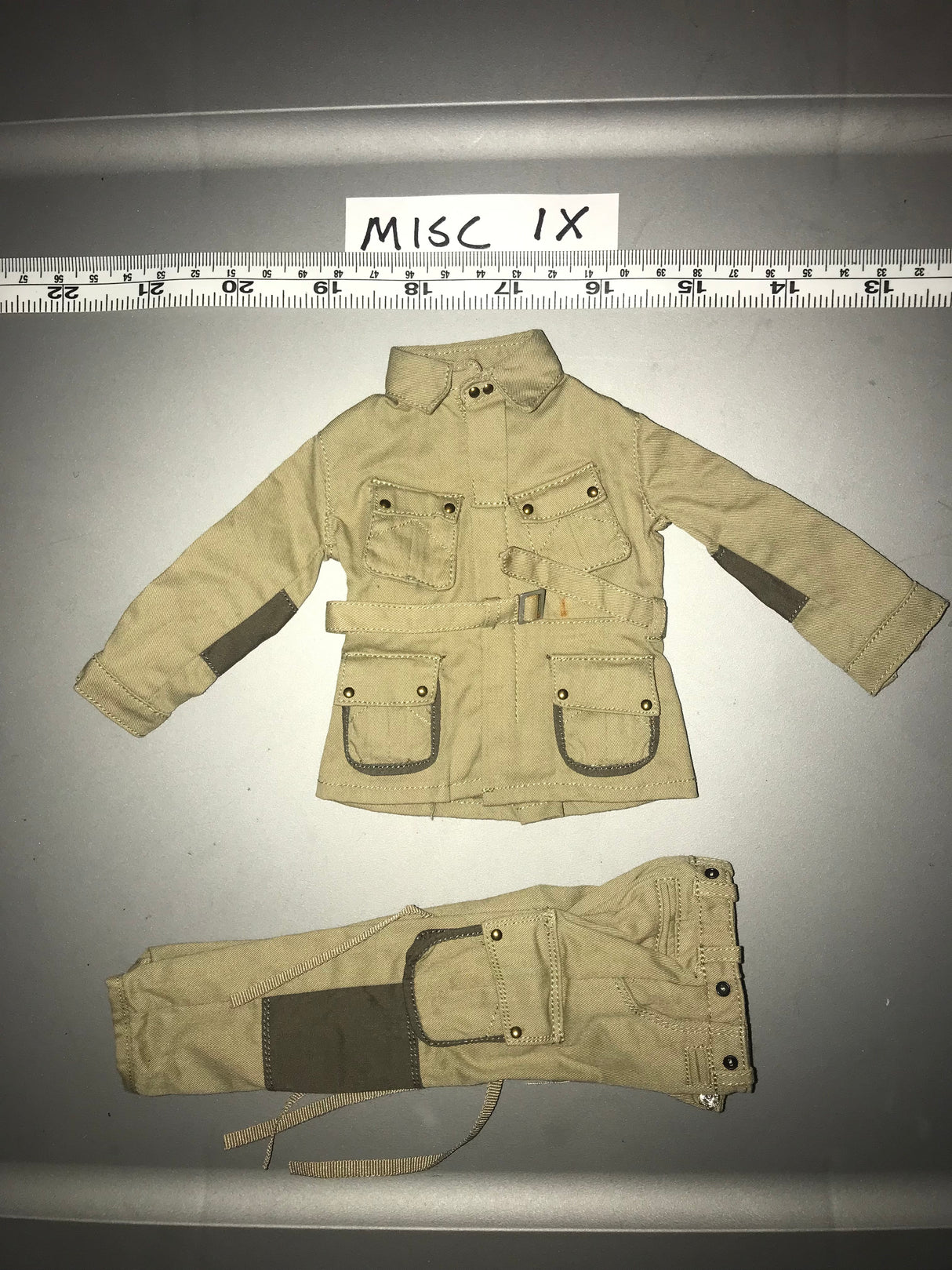 1:6 Scale WWII US Paratrooper Uniform 111458