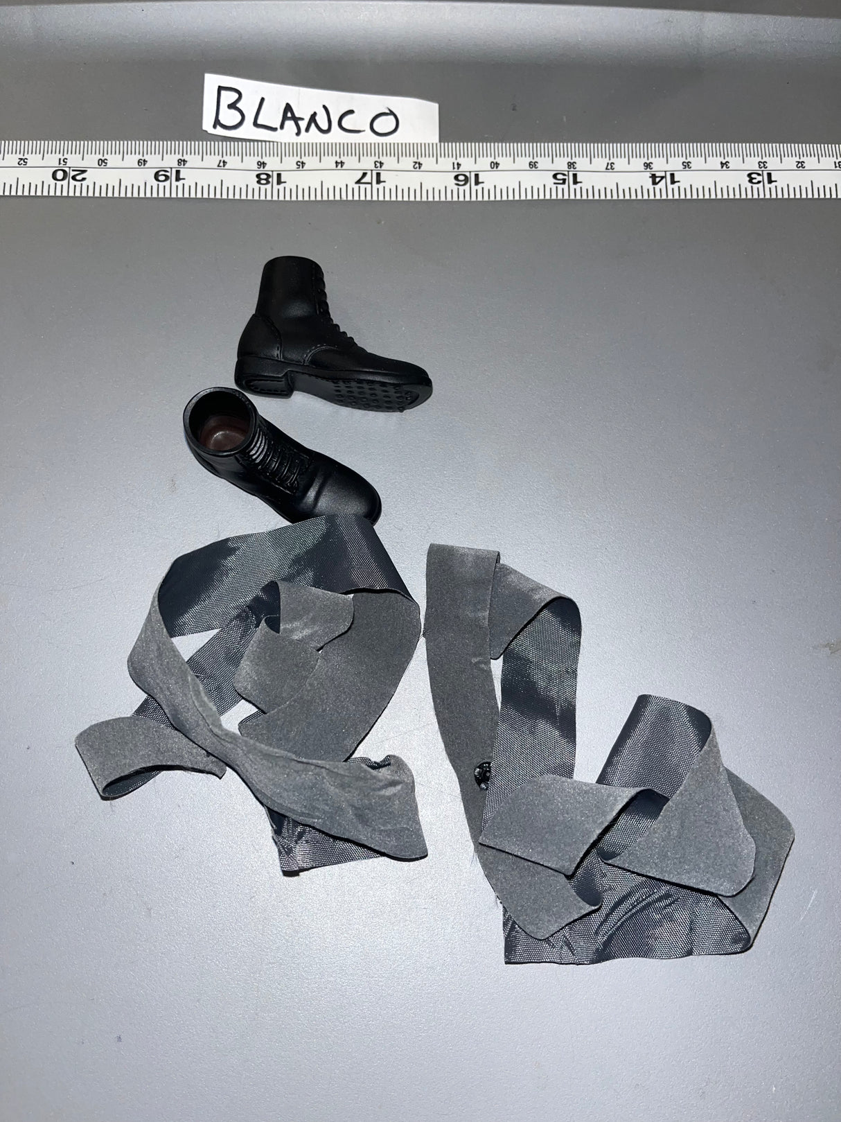 1/6 World War One German Boots and Gaiters 109487