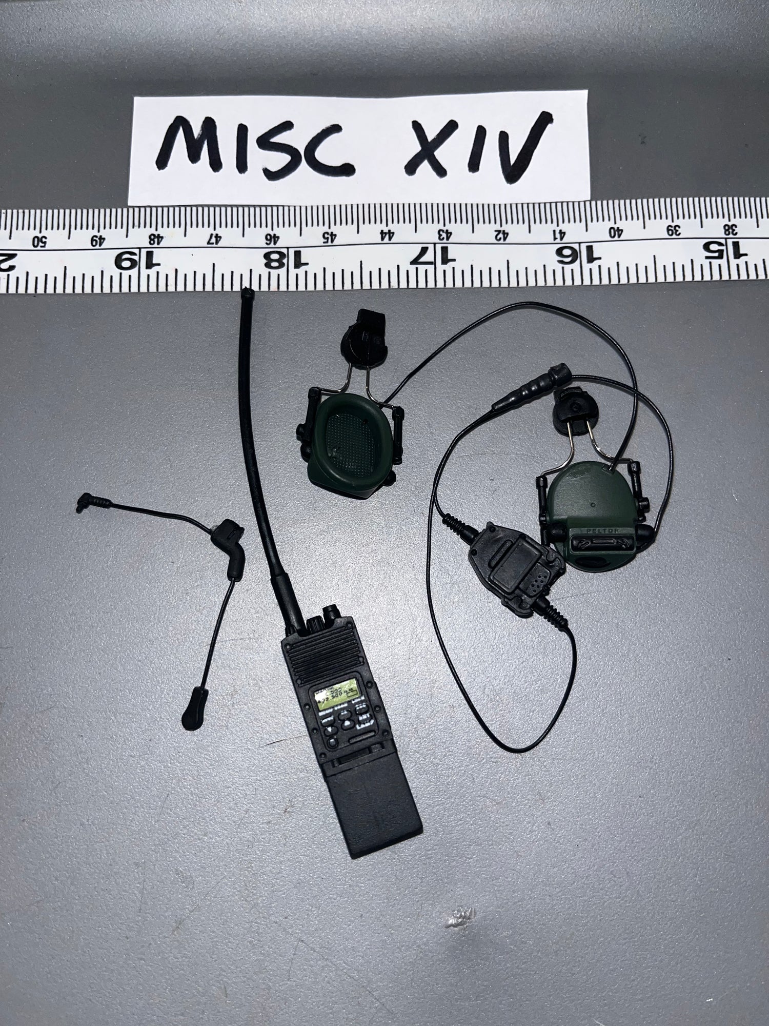 1/6 Scale Modern Era Radio Set - Minitimes 105684