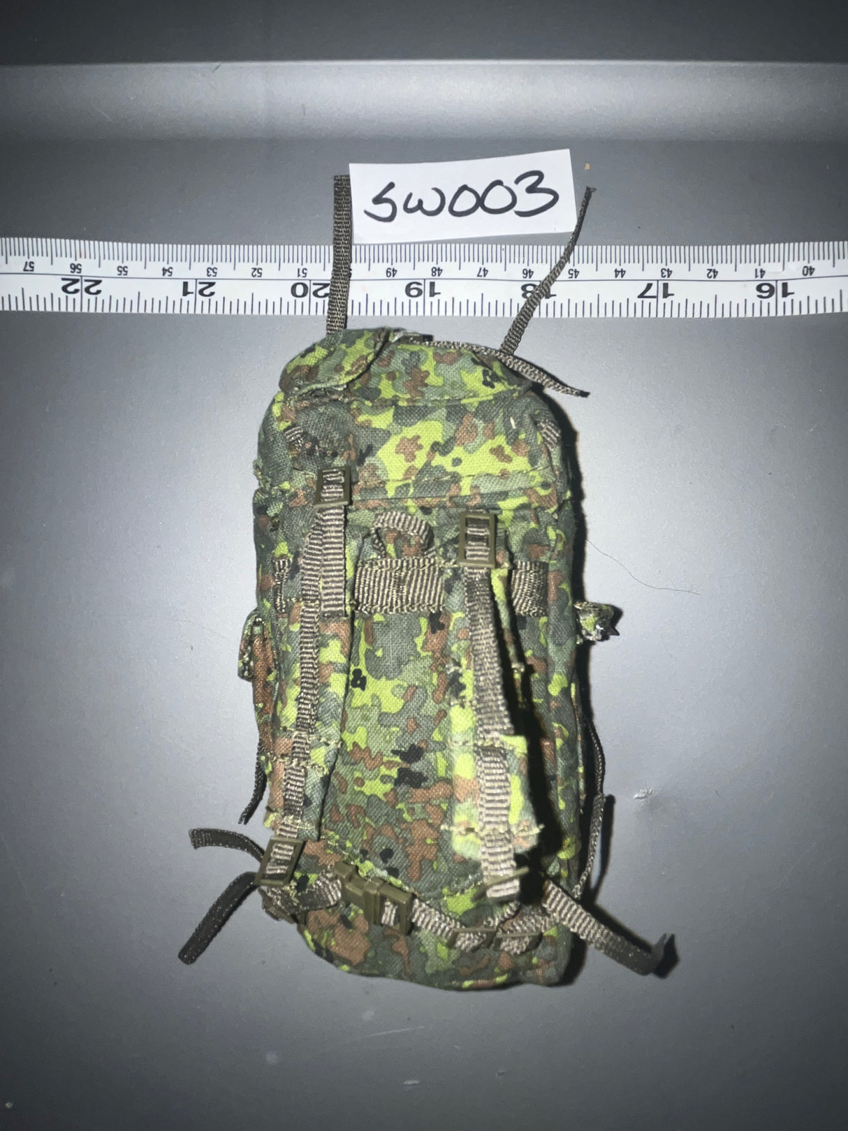 1/6 Scale Modern Backpack