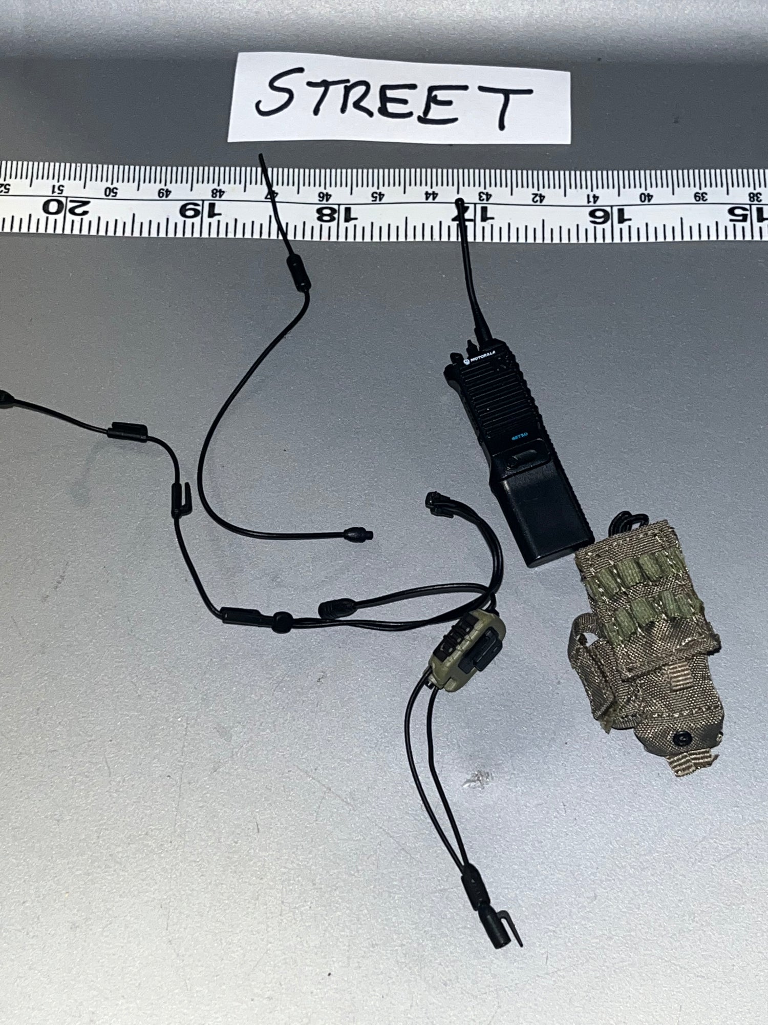 1:6 Modern Radio 106437