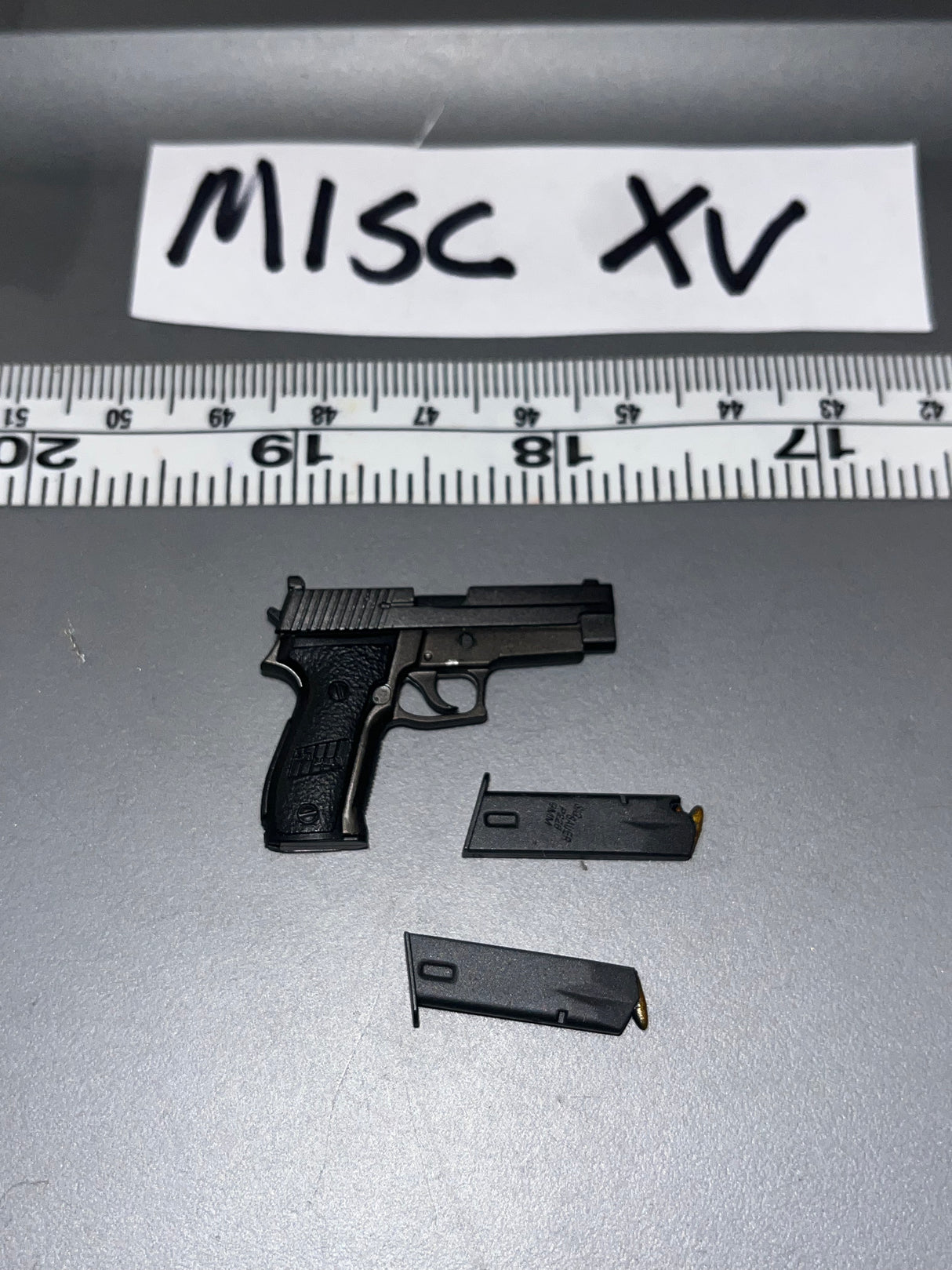 1/6 Scale Modern Era Sig Pistol - DAM Red Wings 105763