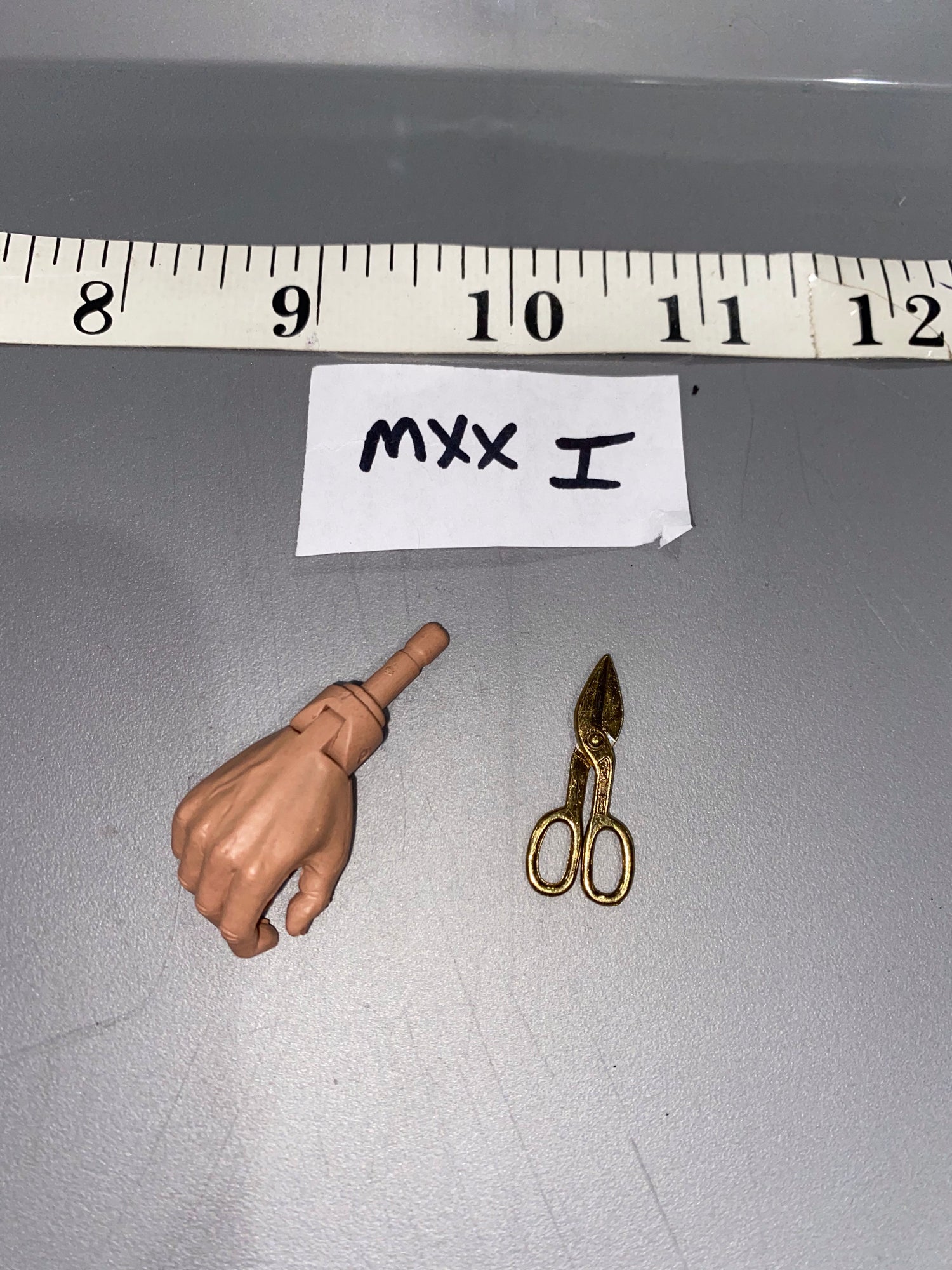 1:6 Scale Metal Shear  - Tool Diorama Item 112486