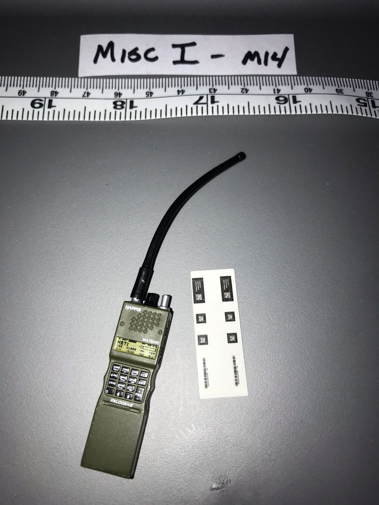 1/6 Scale Modern Era Radio 112395