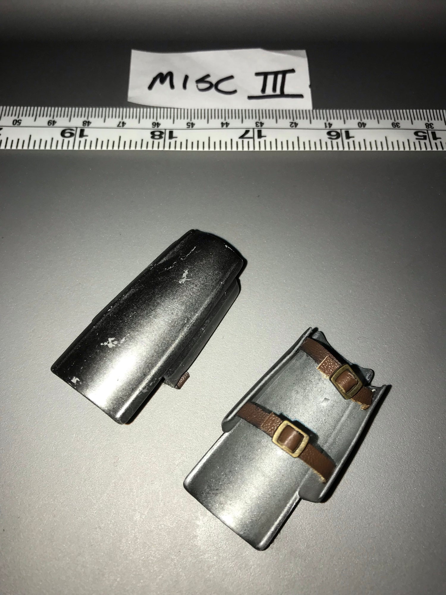 1/6 Scale Ancient Persian Metal Wrist Armor - Medieval 112369