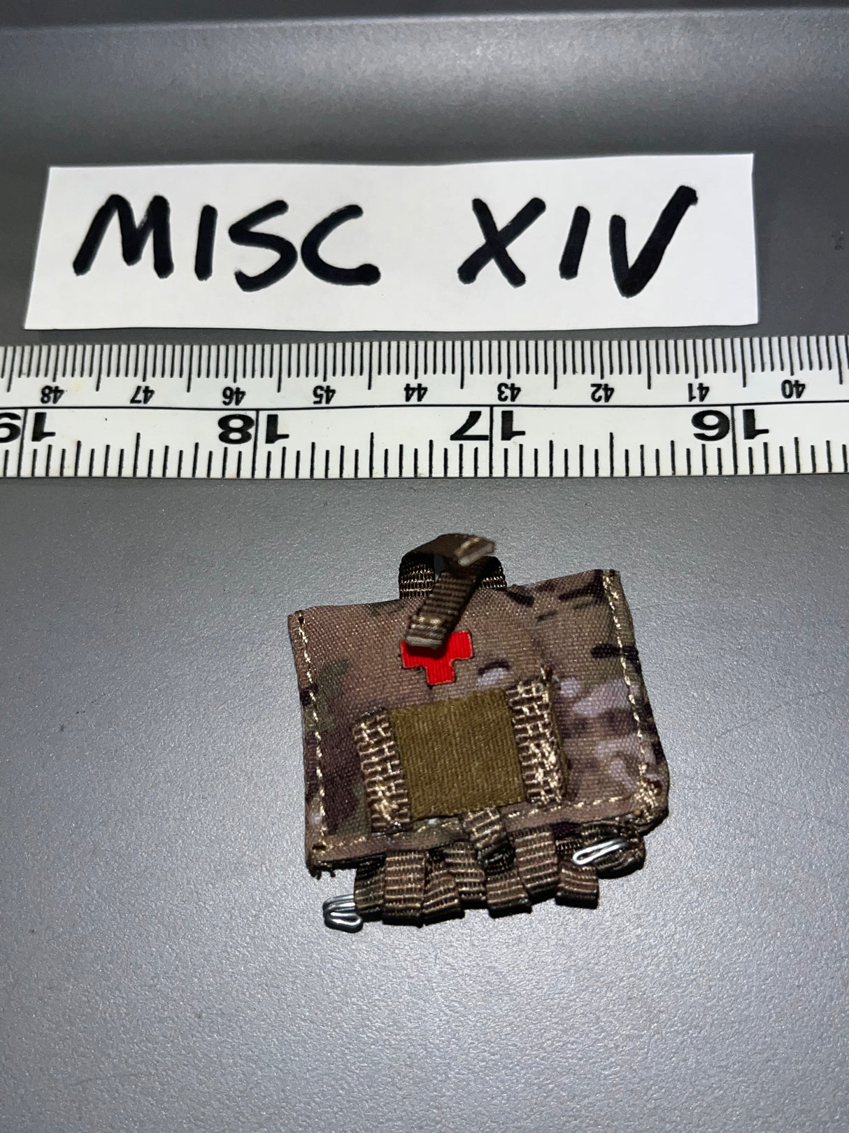 1/6 Scale Modern Era Pouch - Minitimes 105705