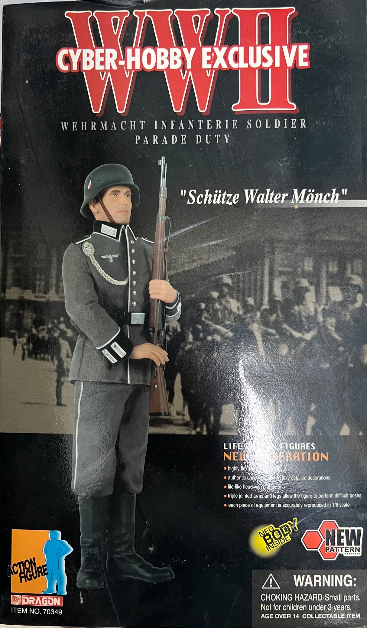 1/6 Scale Dragon WWII German Shutze Walter Monch Dress Uniform - NIB COM 104097