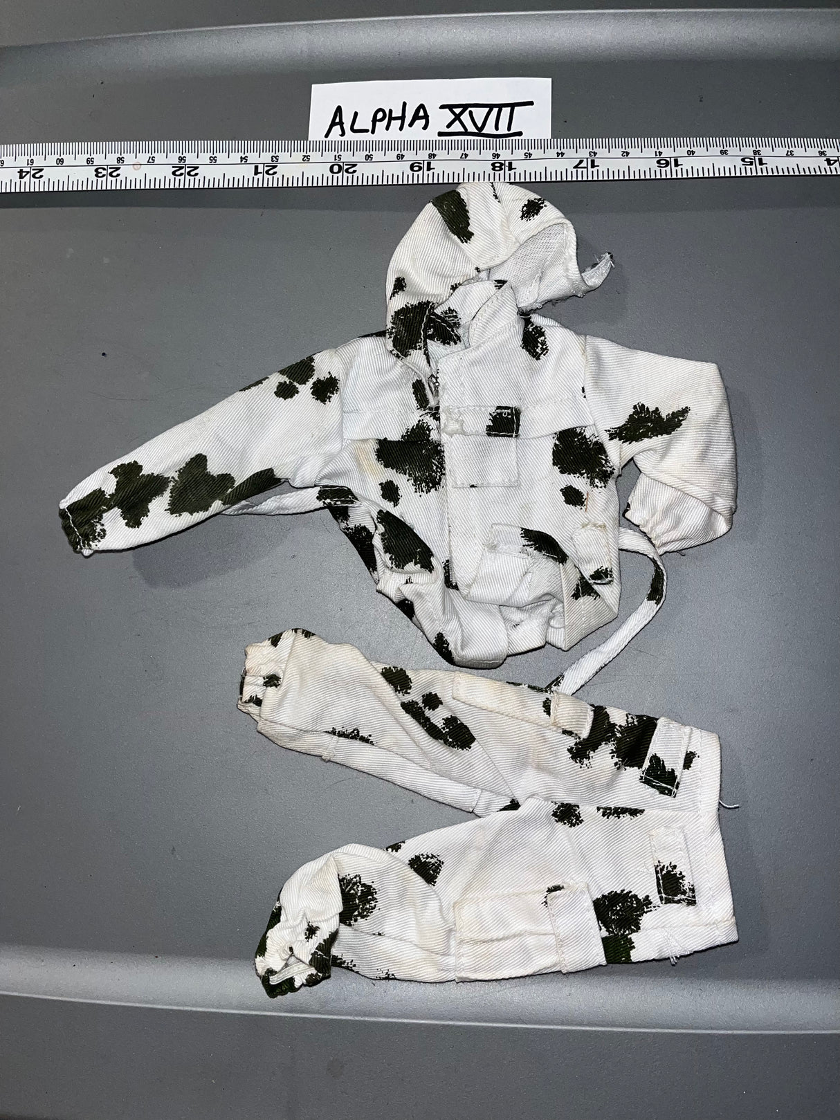 1:6 Scale Modern Era Snow Camouflage Uniform 108728