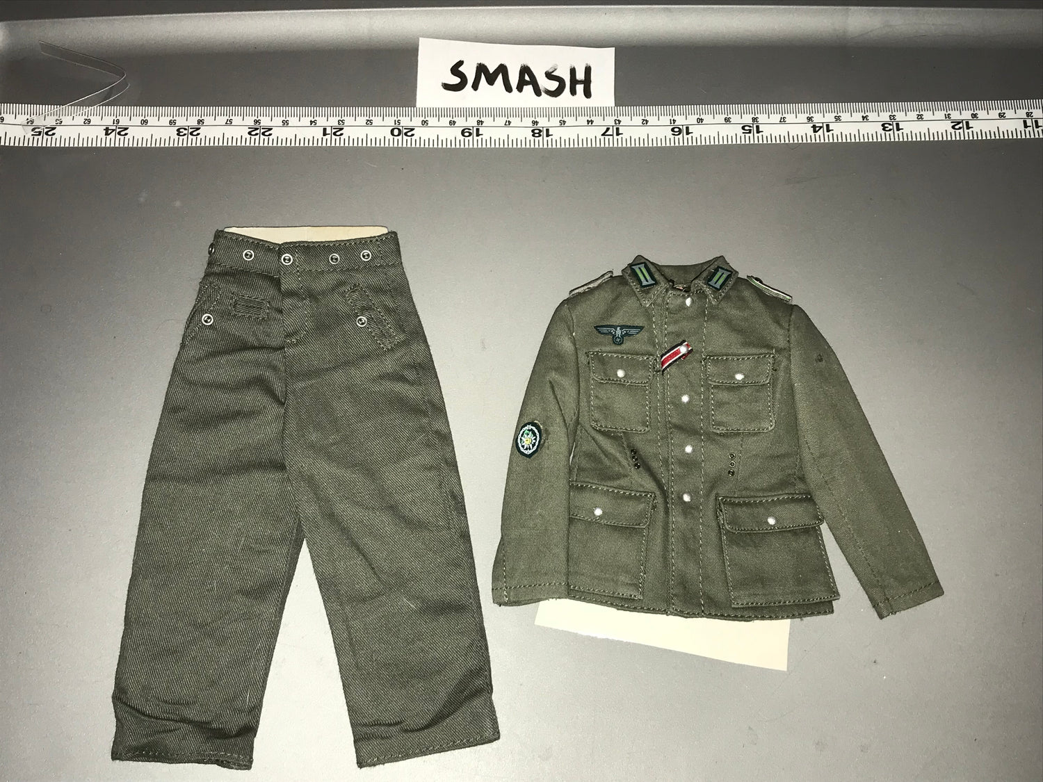 1/6 WWII German Uniform 110841