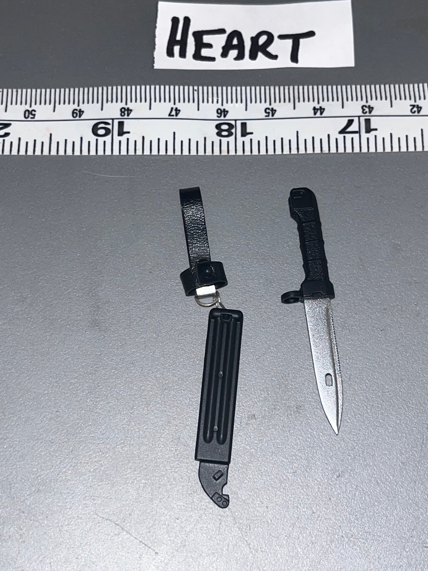 1:6 Scale Modern Russian Knife - DAM Russian Military Police
