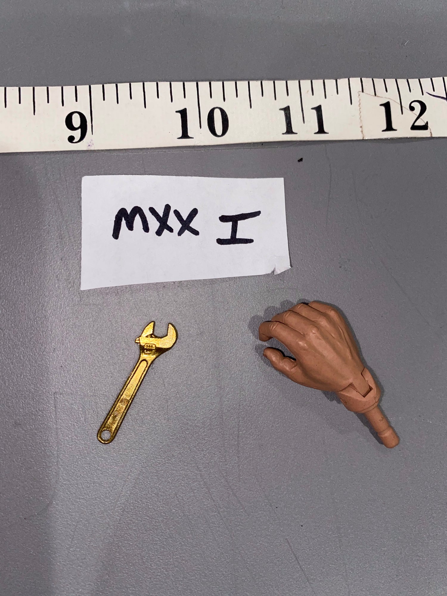 1:6 Scale Wrench - Tool Diorama Item 112490