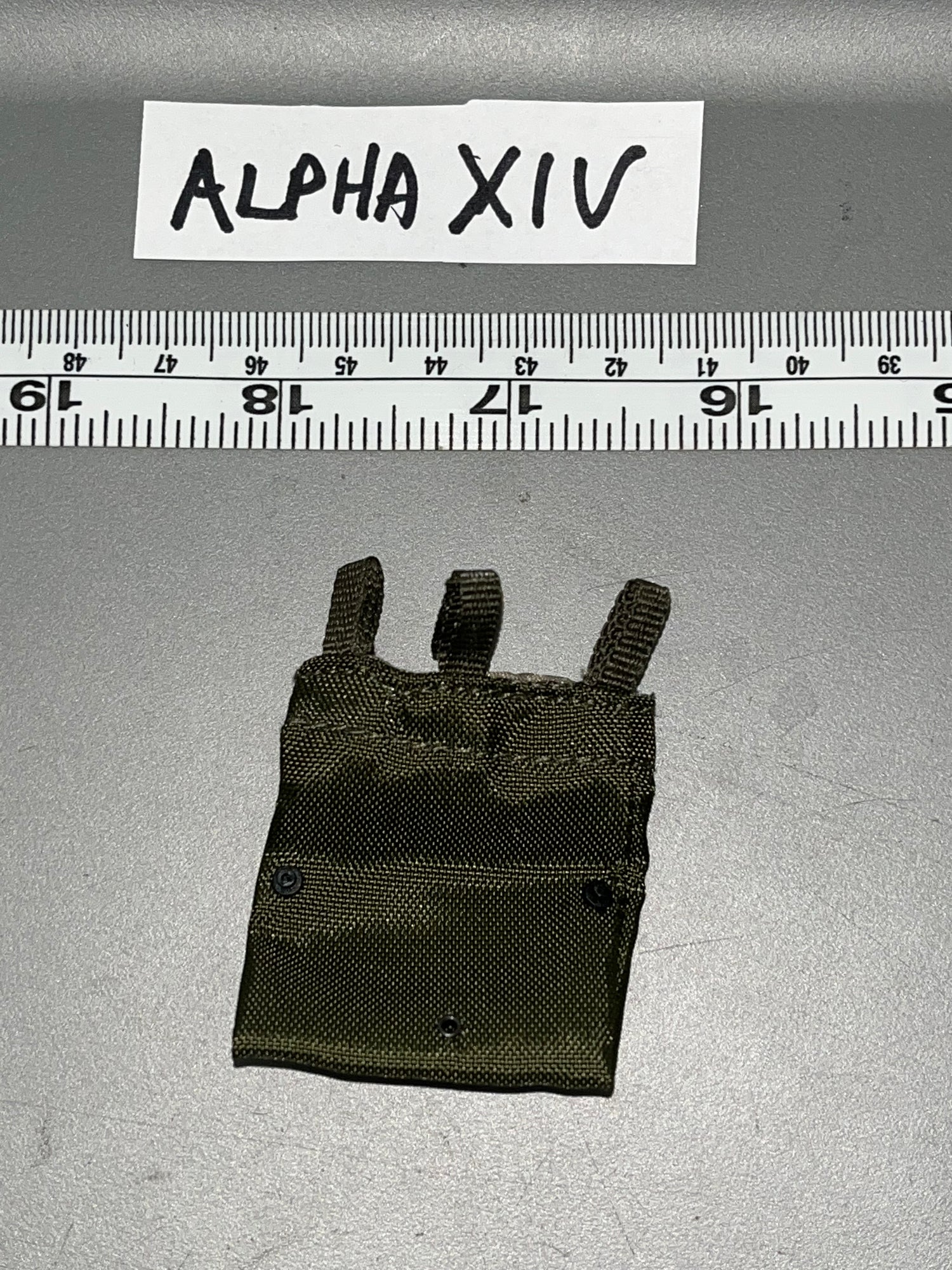 1/6 Modern Era Dump Pouch 109231