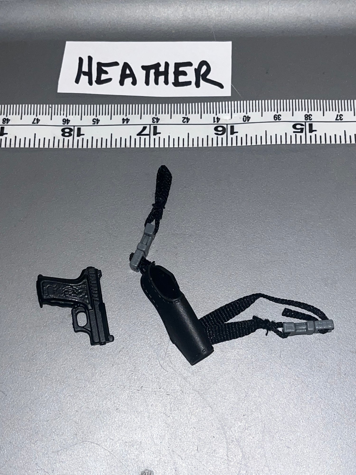 1/6 Modern Era Pistol and Holster 100192C