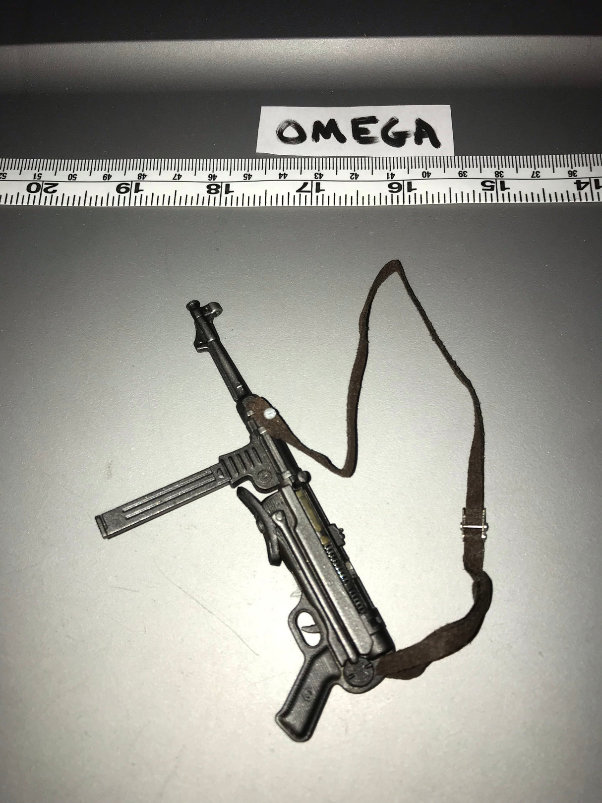 1:6 WWII German Metal MP-40 111207