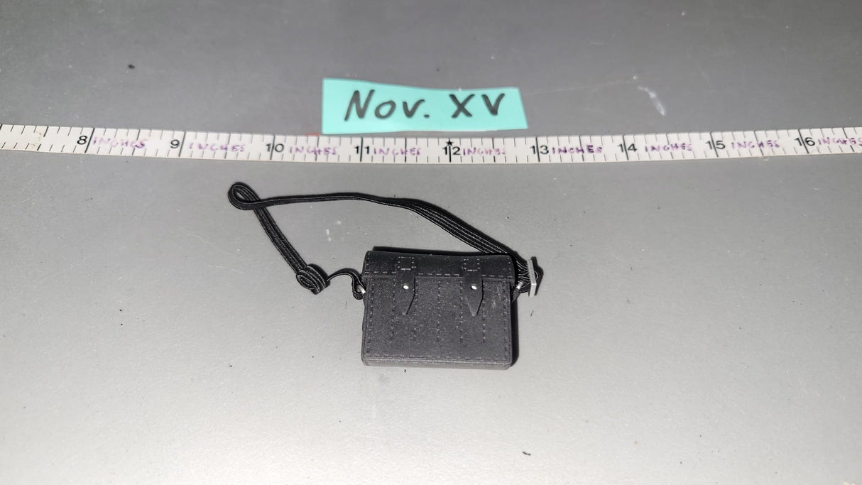 1:6 WWII German  Flare Gun Ammunition Bag