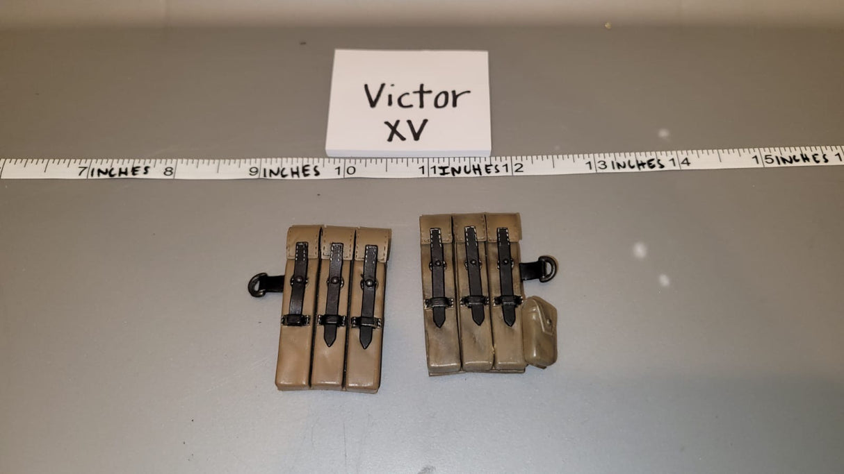1/6 Scale WWII German MP-40 Pouches -