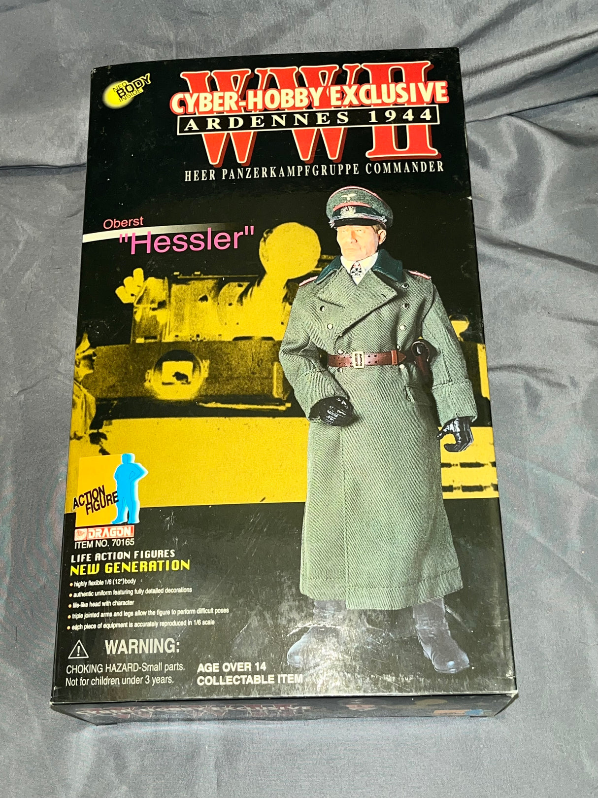 1/6 Scale WWII GERMAN Oberst Hessler - Battle of Bulge - NIB Dragon Cyber Hobby