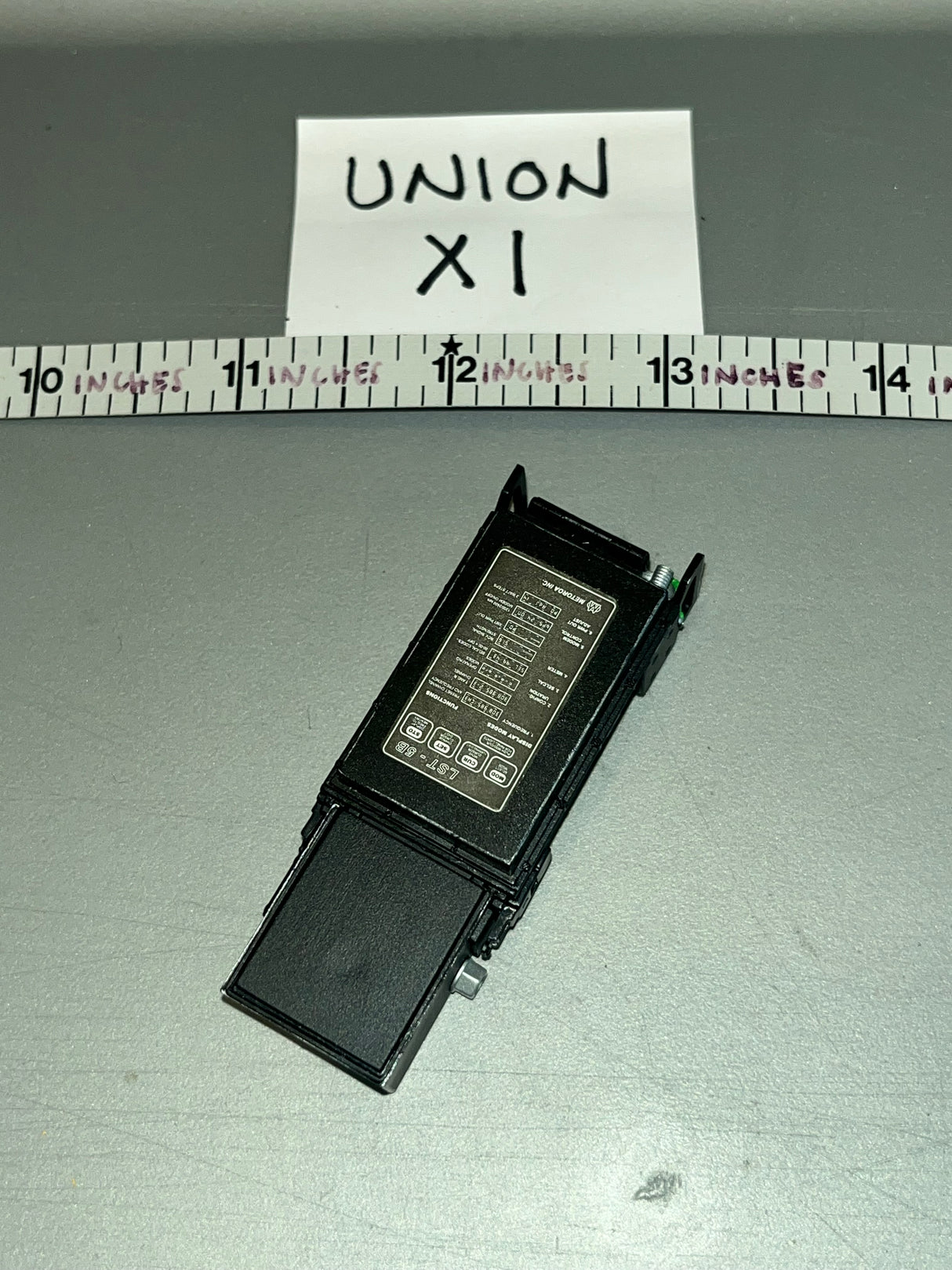 1/6 Scale Modern Era Radio