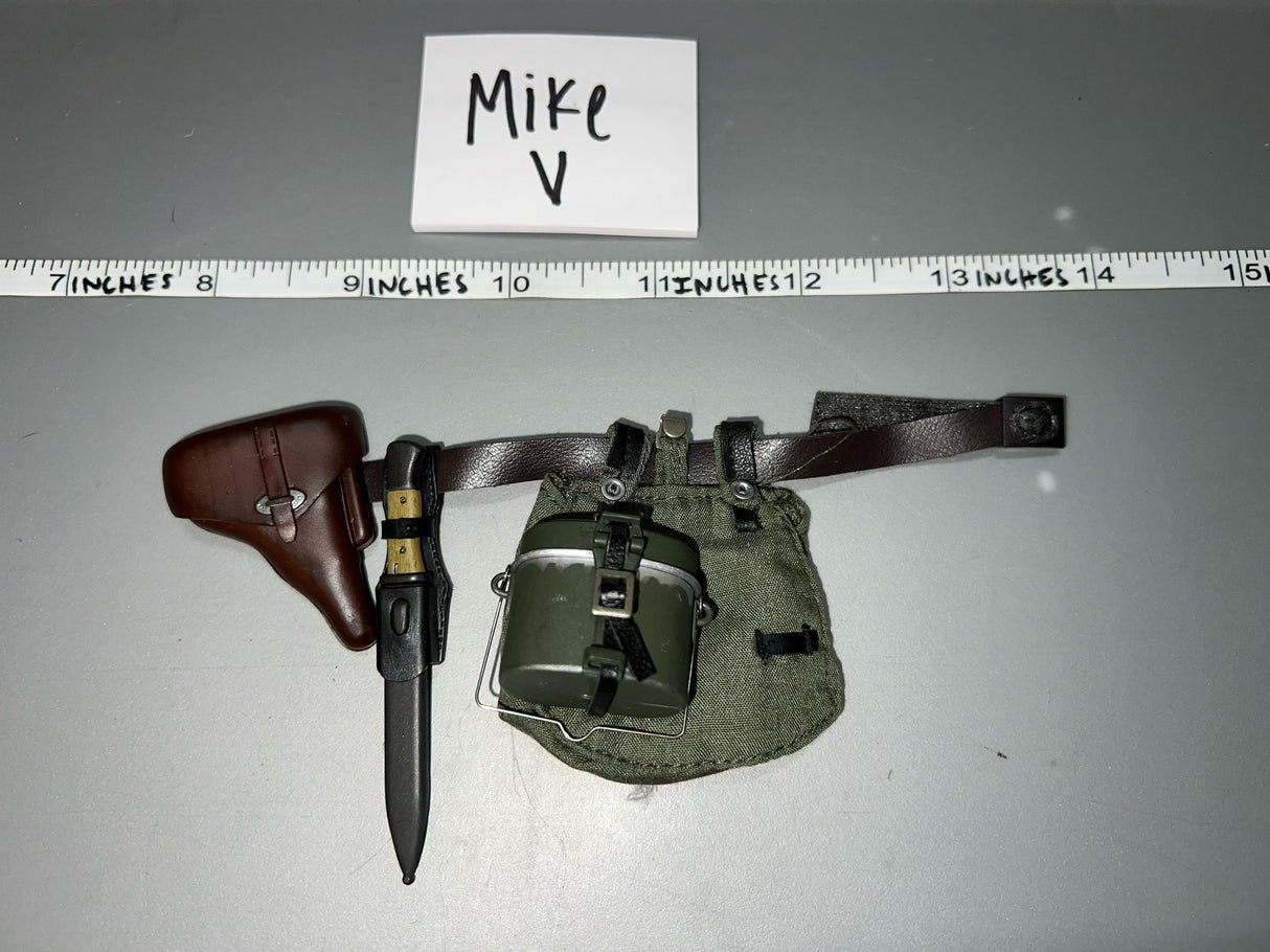 1/6 Scale WWII German Luftwaffe Fallshirmjager Field Gear