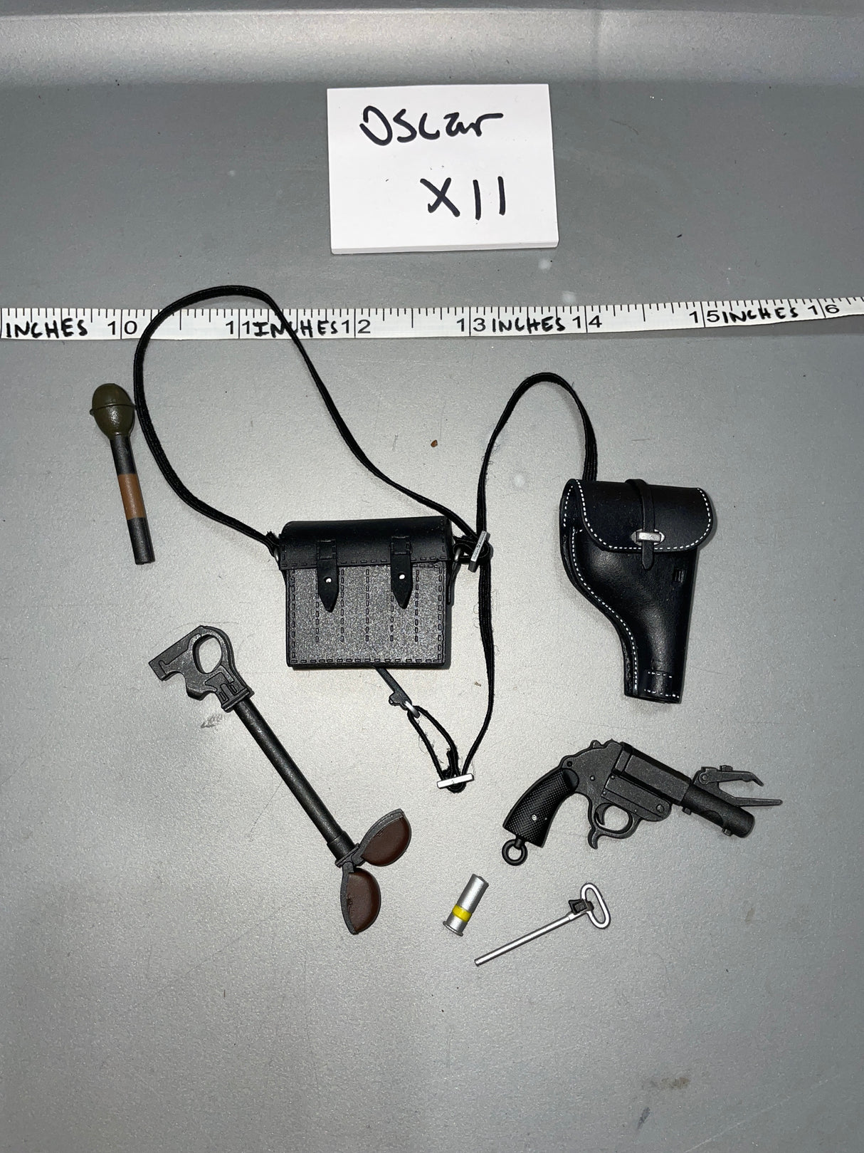 1:6 WWII German Flare Gun Lot