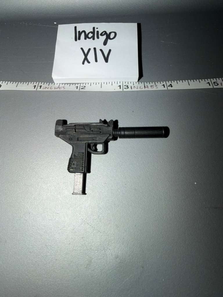1/6 Scale Modern Era Uzi