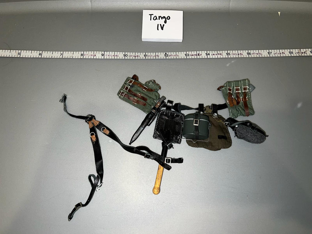 1/6 Scale WWII German Field Gear Lot