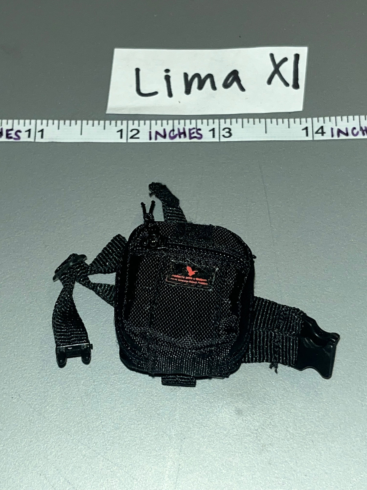 1:6 Scale Modern Era Drop Down Pouch