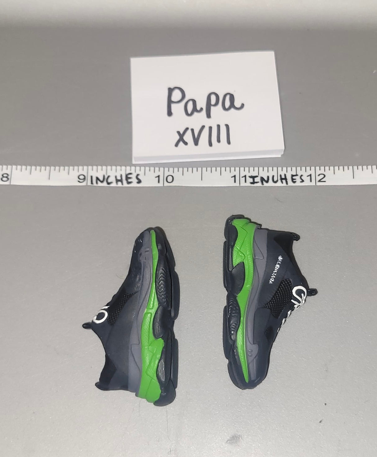 1/6 Scale Modern  Tennis Shoes