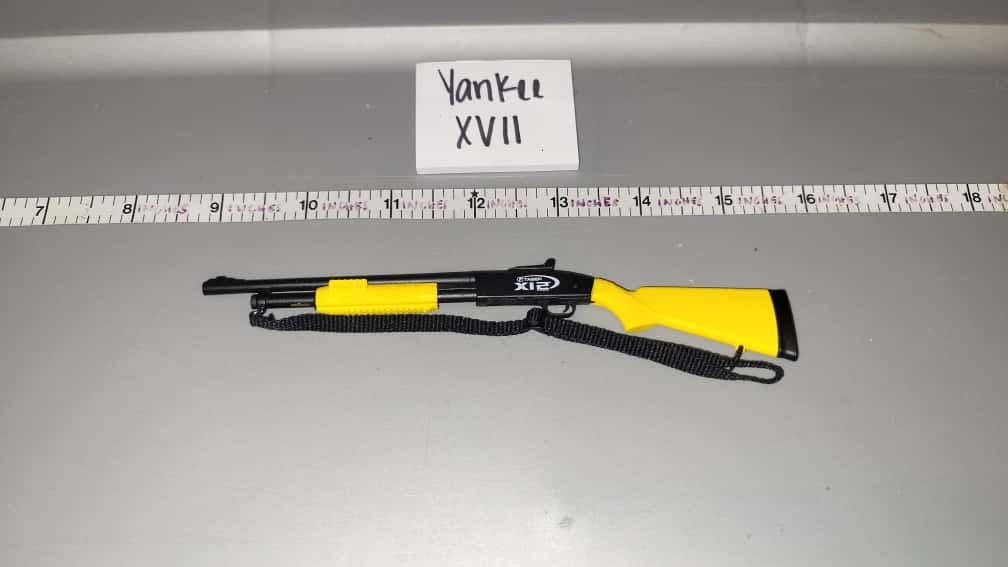 1/6 Scale Modern Era Police Taser Shotgun - DID