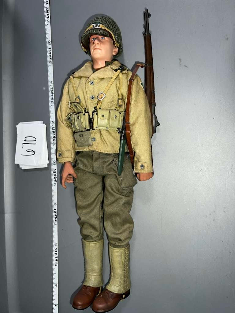 1:6 Scale WWII US Infantry Dressed Figure - Dragon