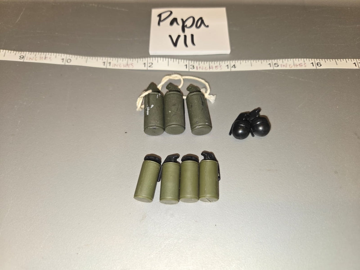 1/6 Scale Vietnam US Grenade Lot - Papa VII
