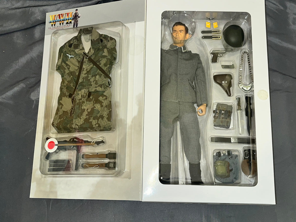 1/6 Scale WWII GERMAN  Fallschirmjager  Feldgendarme Albert Weinholt-  NIB Dragon