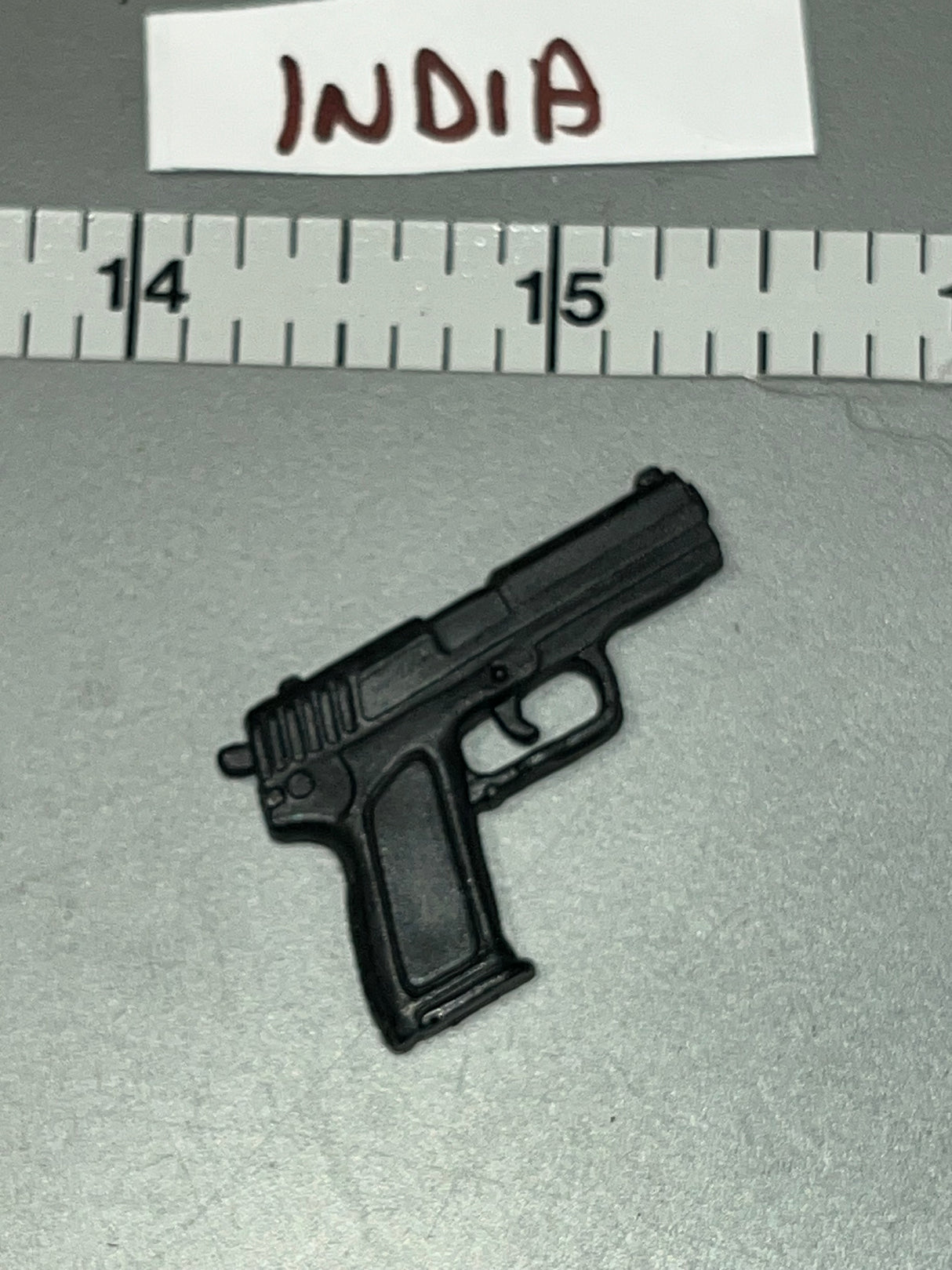 1/6 Modern Era Pistol