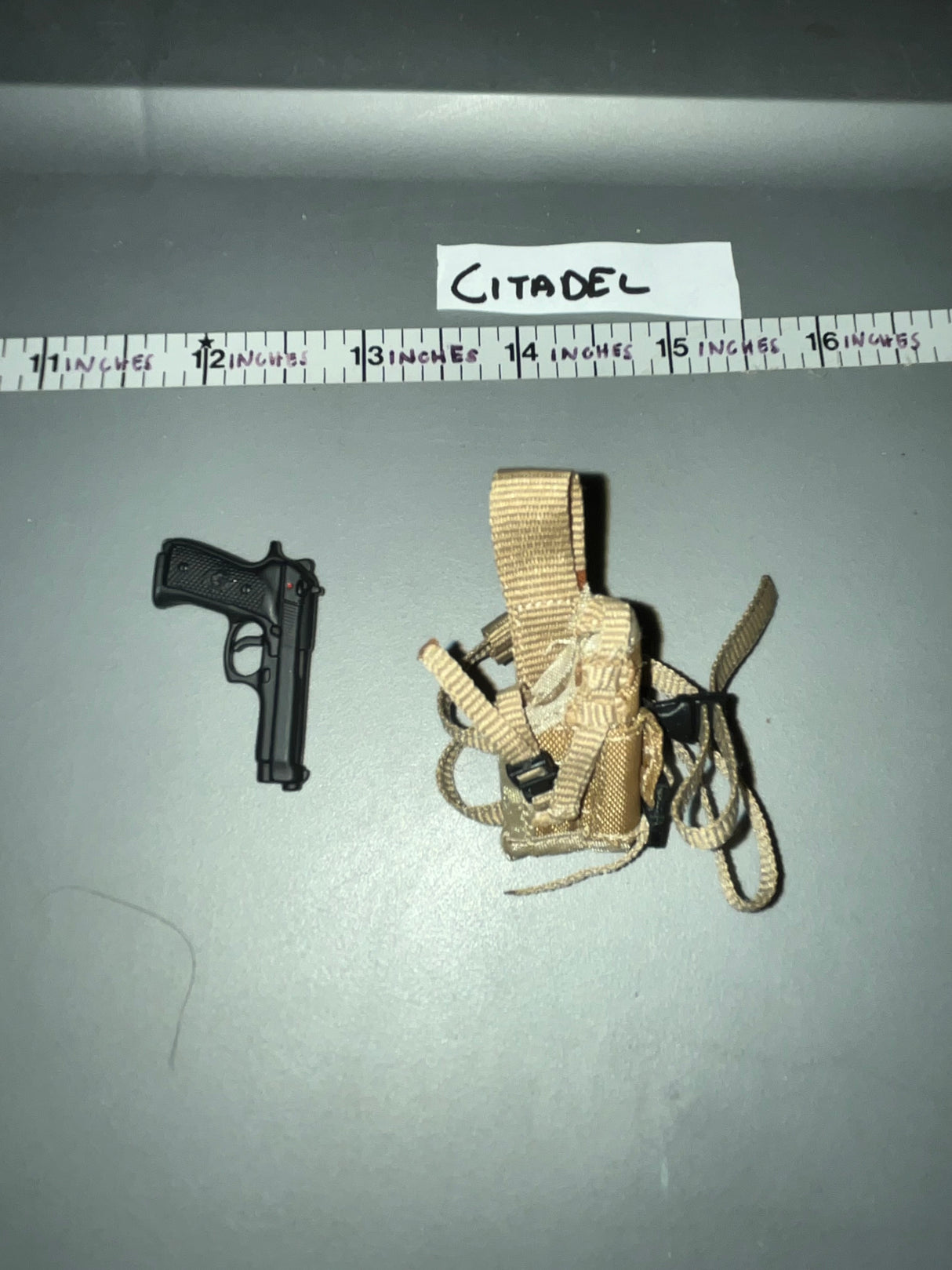 1/6 Scale Modern Era Pistol