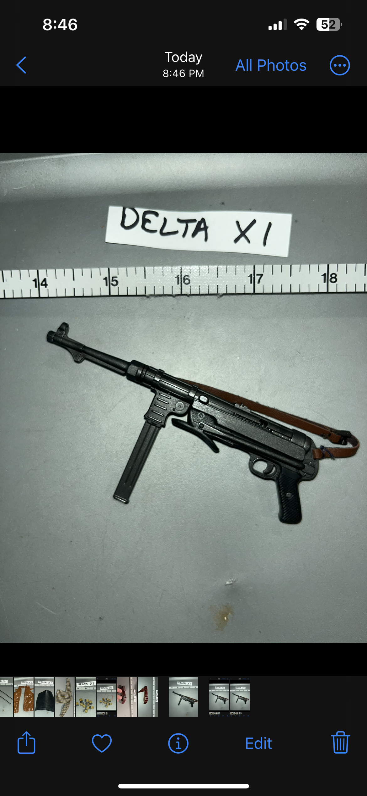 1/6 Scale WWII German MP-40 -