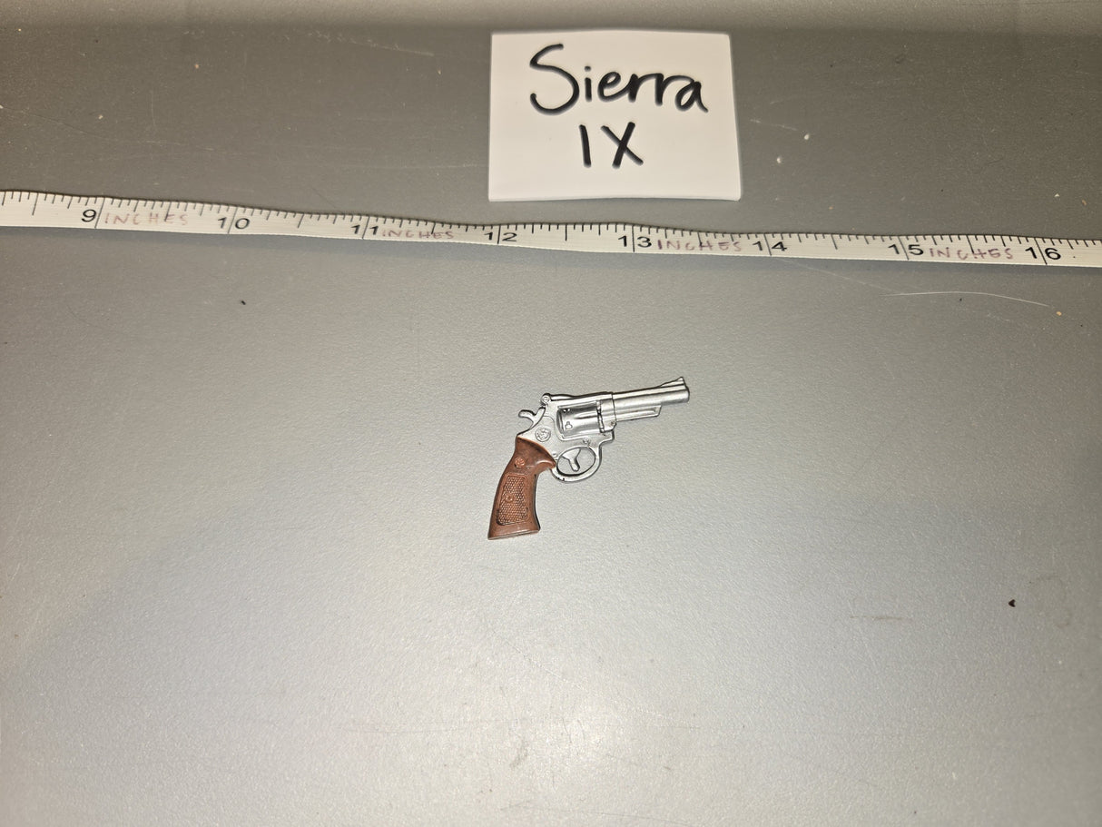 1/6 Scale Modern Era Revolver