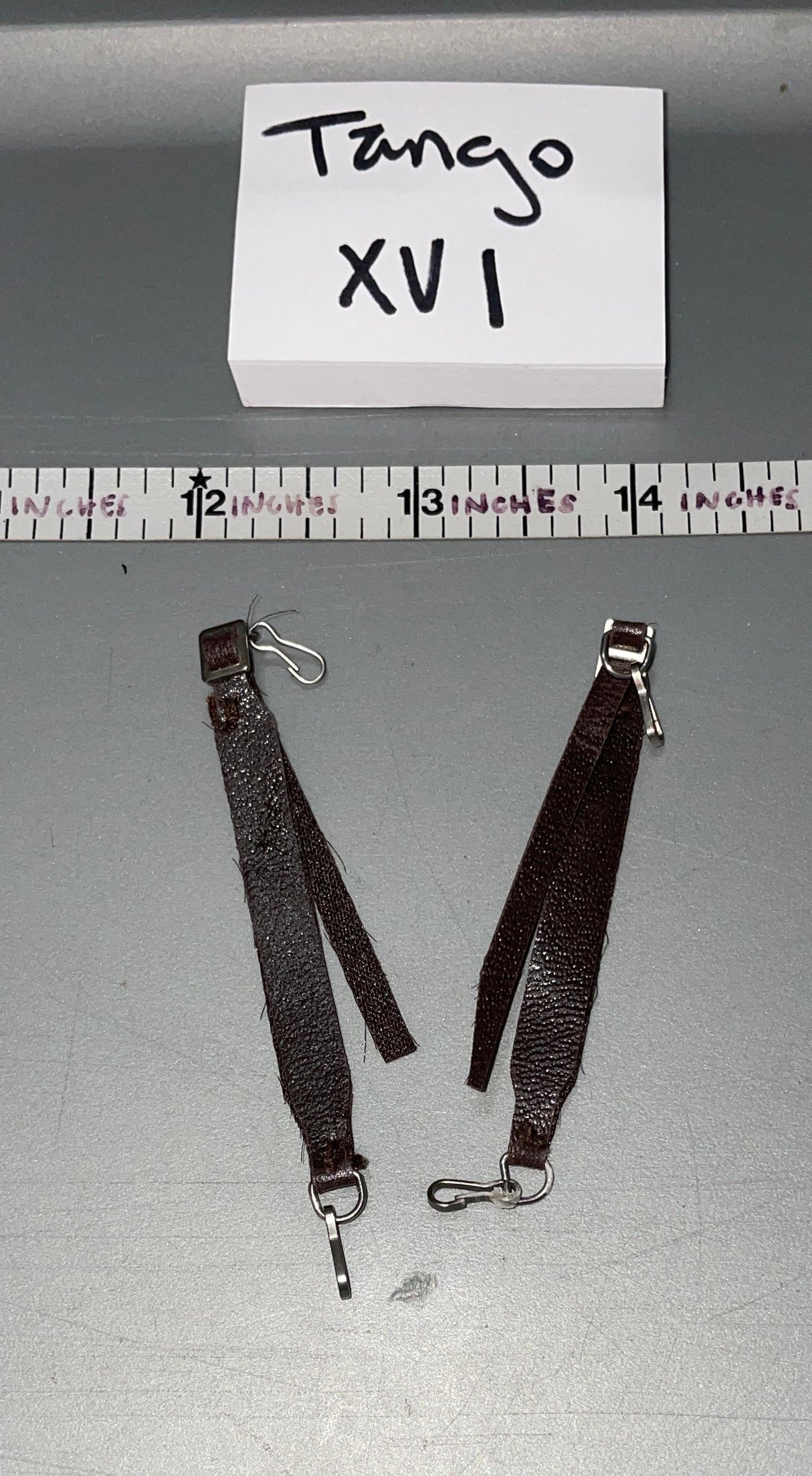 1:6 WWII German Machine Gun Radio Mortar Straps