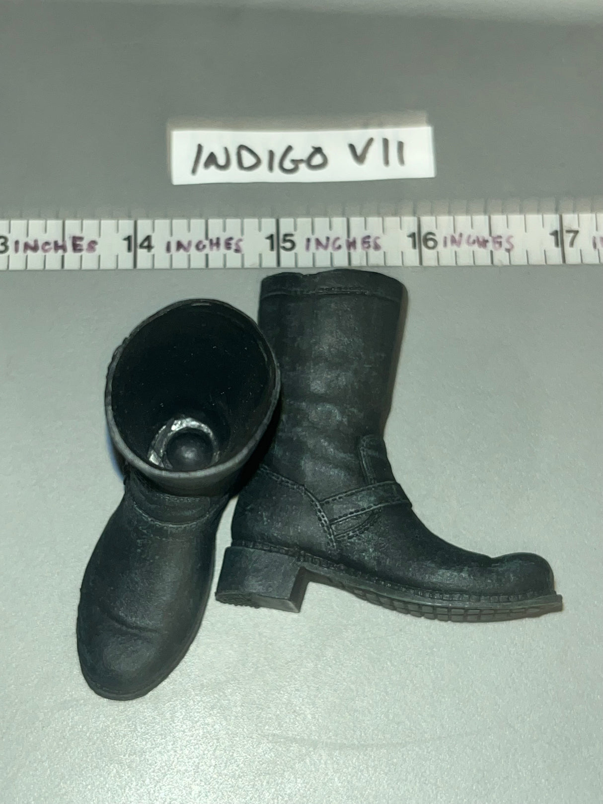 1/6 Scale Modern Era Terminator Arnold Schwarzenegger Boots - Present Toys