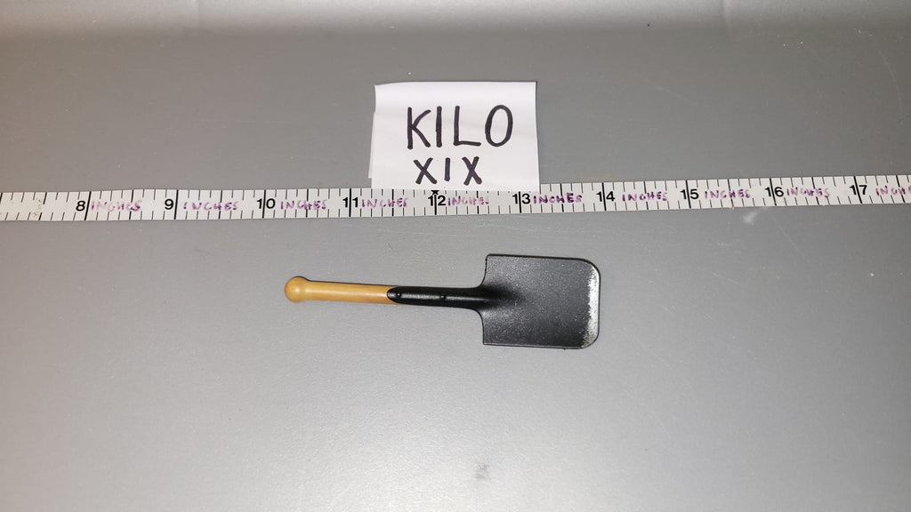 1/6 Scale WWII German Wood and Metal Entrenching Tool - DID