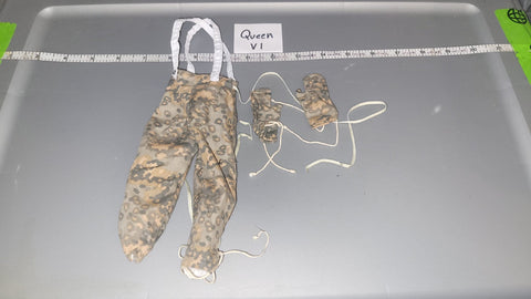 1/6 WWII German Oak Winter Pants and Gloves