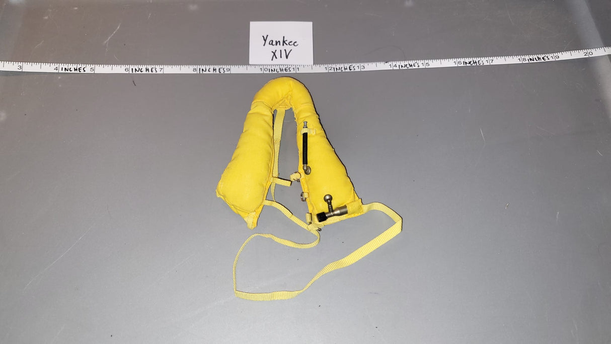 1/6 Scale DID WWII German Luftwaffe Life Vest