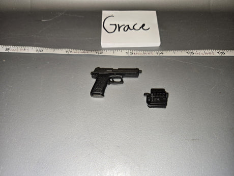 1/6 Scale Modern Era HK USP Pistol with Holster - Grace
